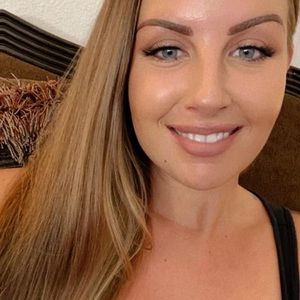 Meet your Posher, Molly